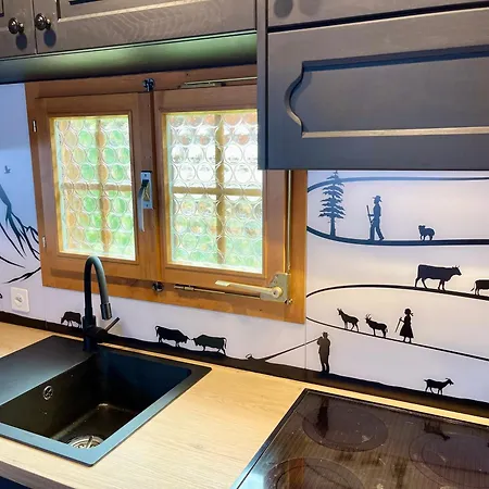 Gstaad Chalet シャレー グスタード
